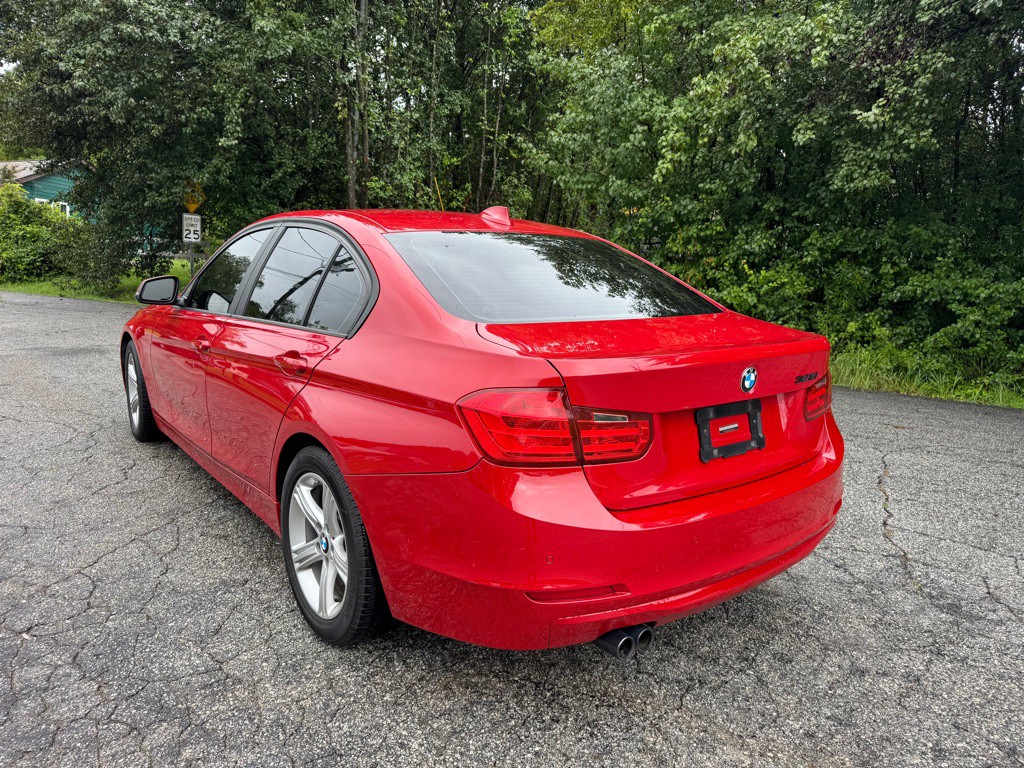2014 BMW 3 Series Image 10