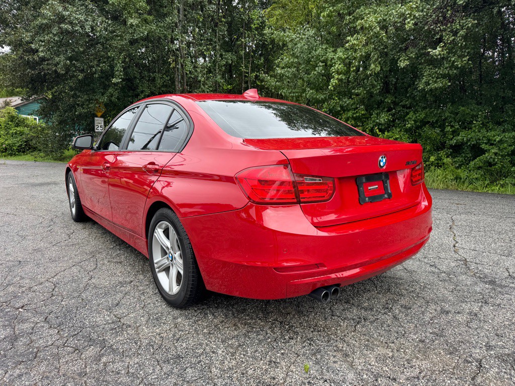 2014 BMW 3 Series Image 13