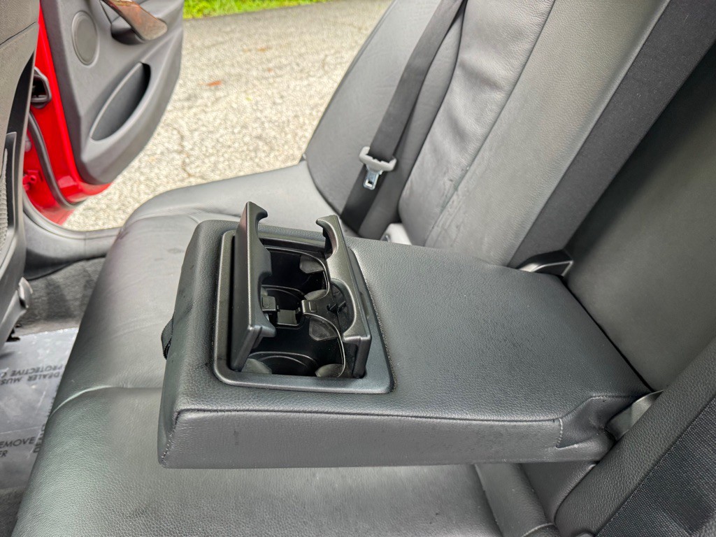 2014 BMW 3 Series Image 50