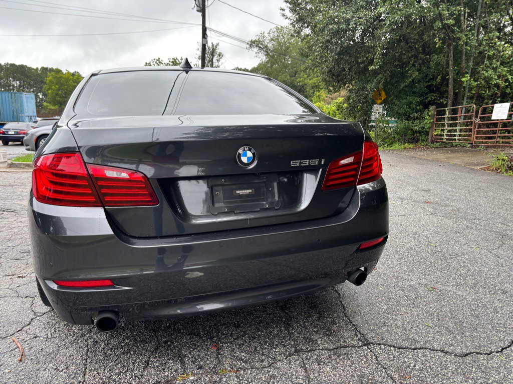 2014 BMW 5 Series Image 10