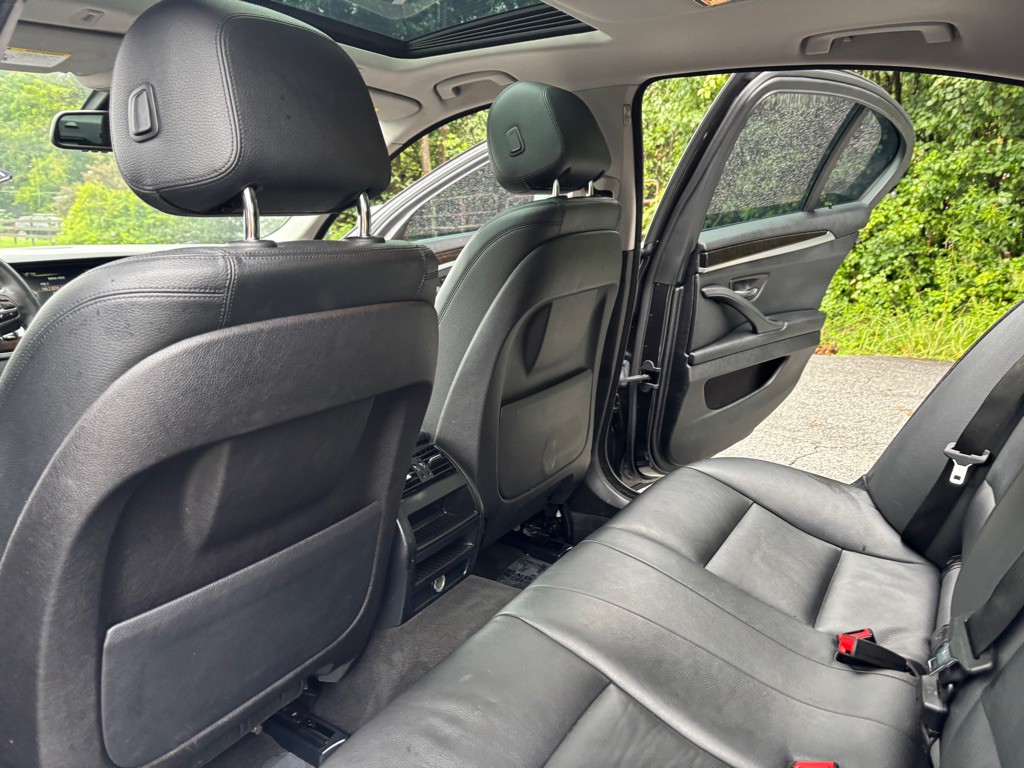 2014 BMW 5 Series Image 34