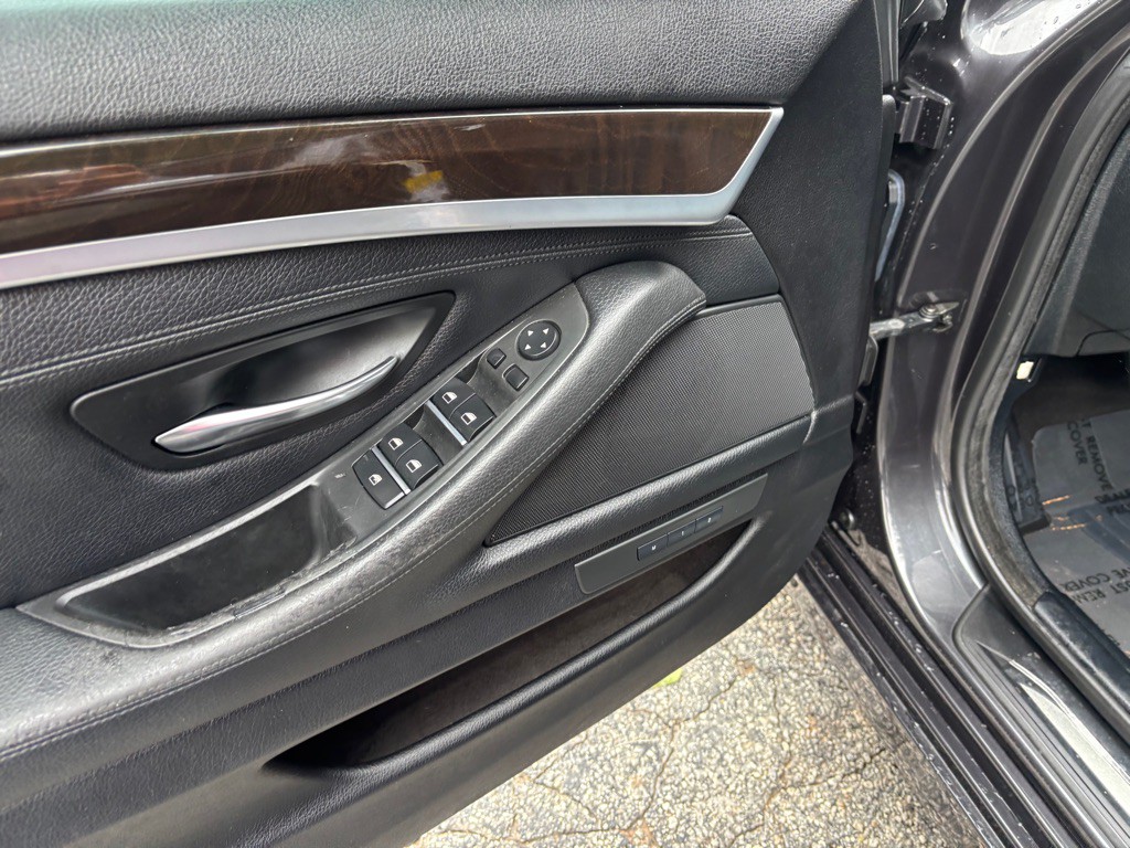 2014 BMW 5 Series Image 39