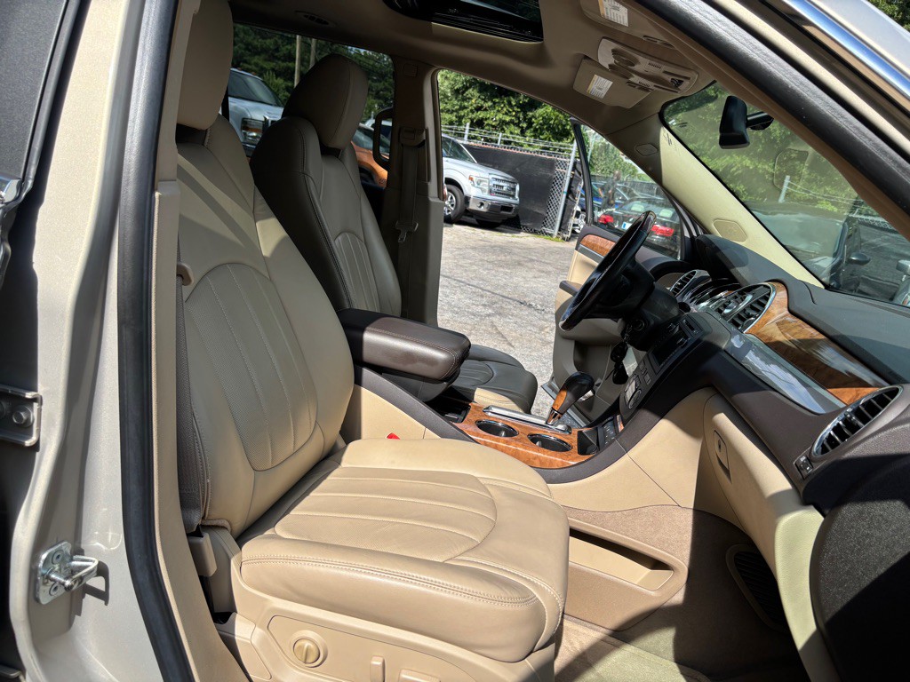 2009 Buick Enclave Image 24