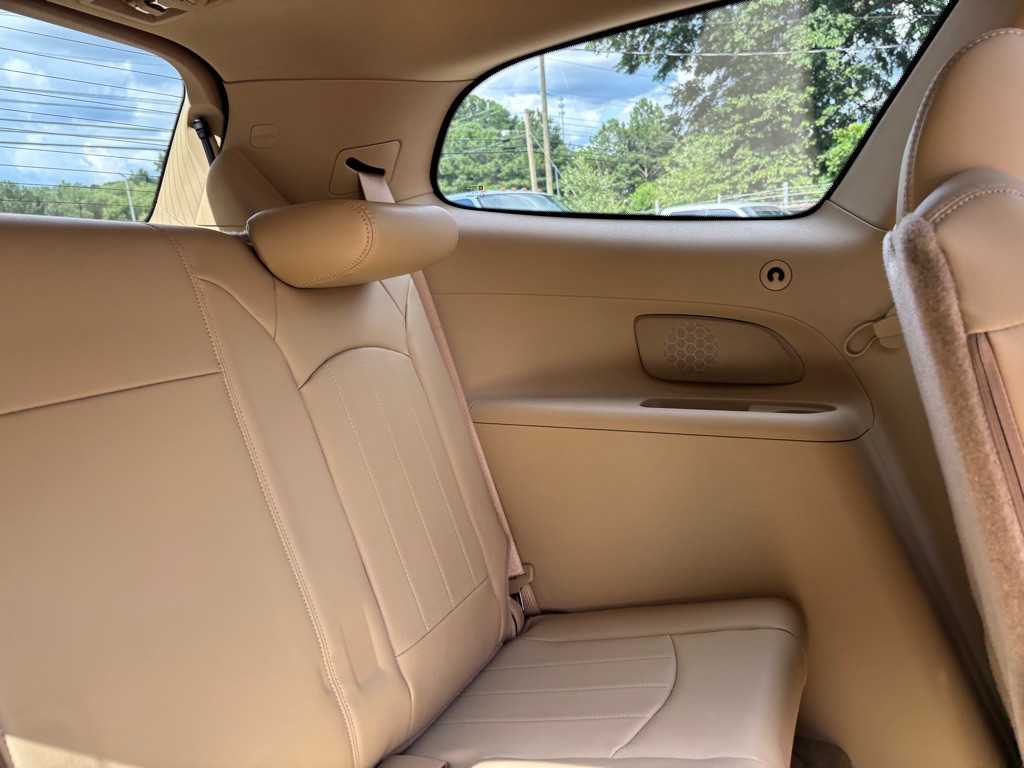 2009 Buick Enclave Image 35