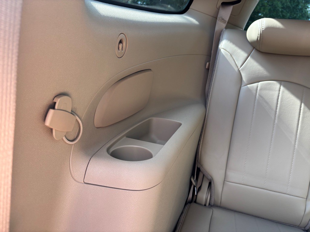 2009 Buick Enclave Image 36