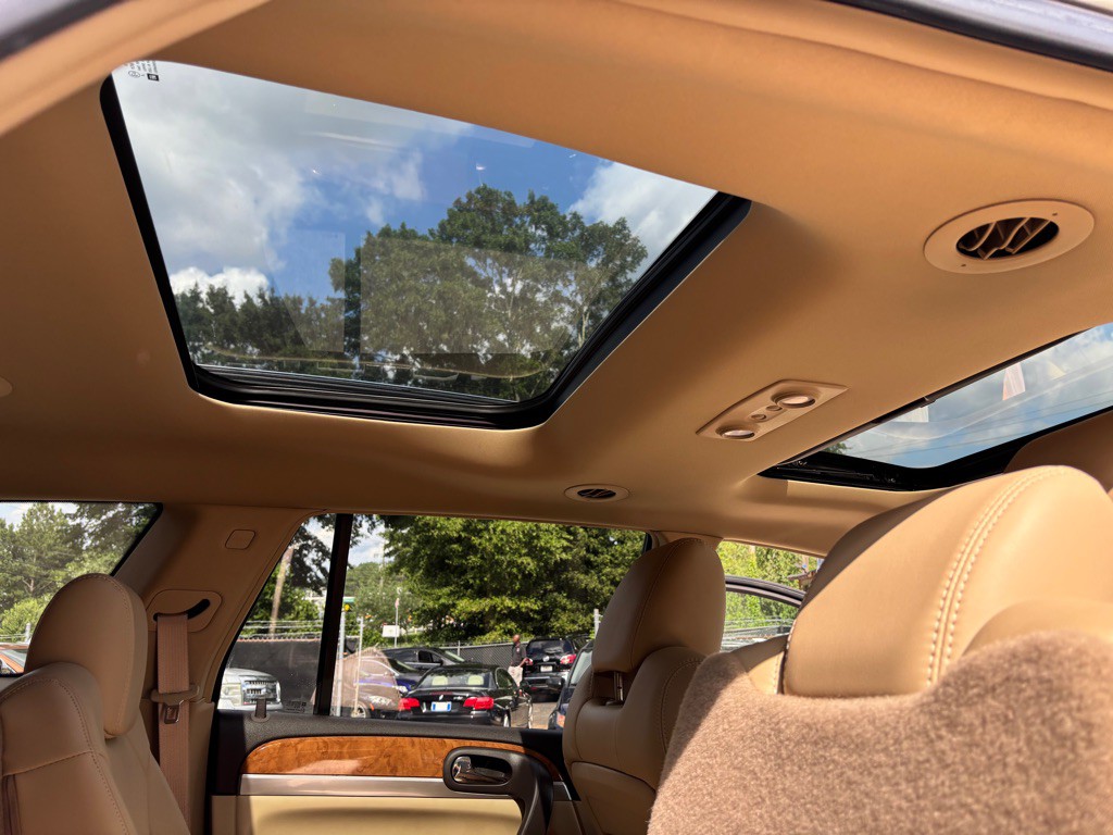 2009 Buick Enclave Image 38