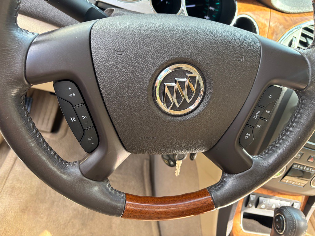 2009 Buick Enclave Image 45
