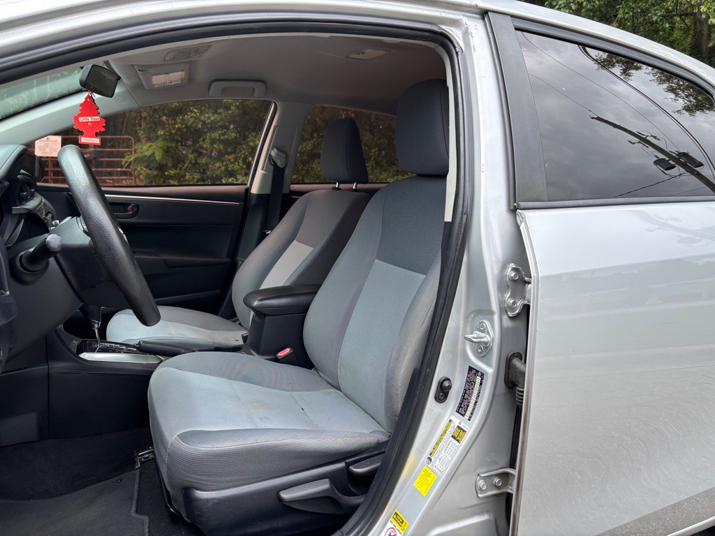 2014 Toyota Corolla Image 16