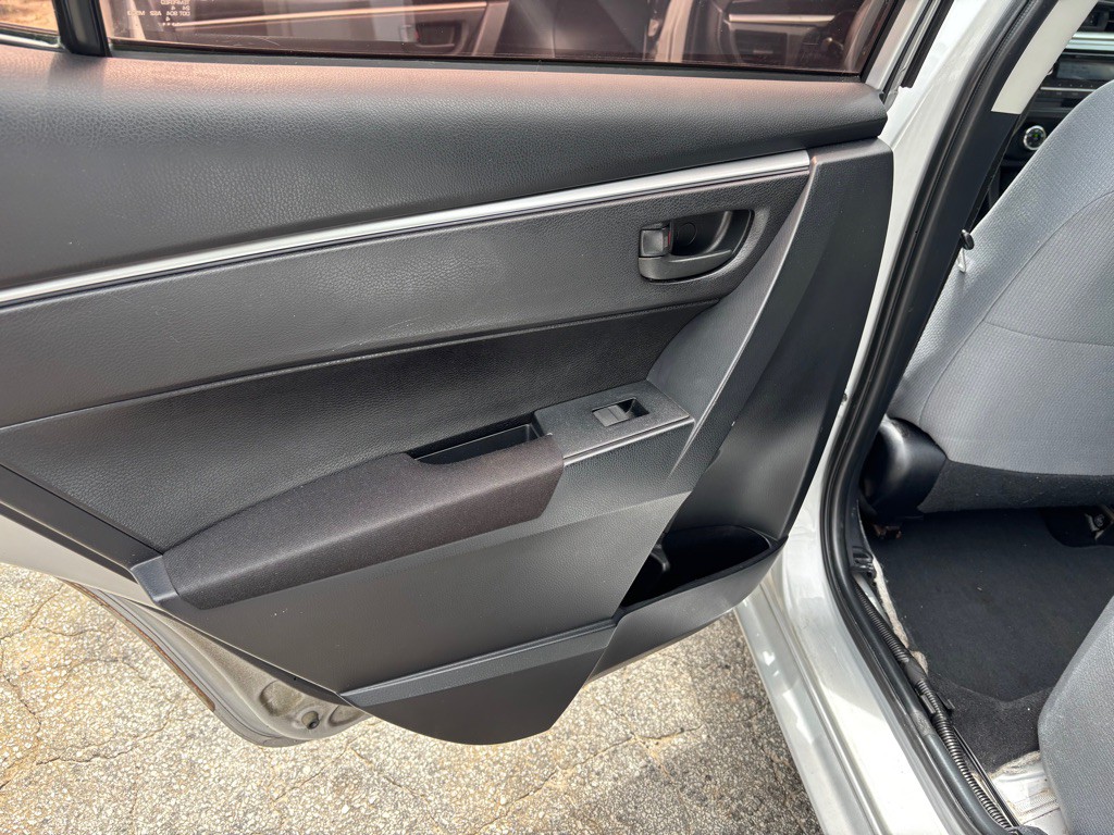2014 Toyota Corolla Image 27