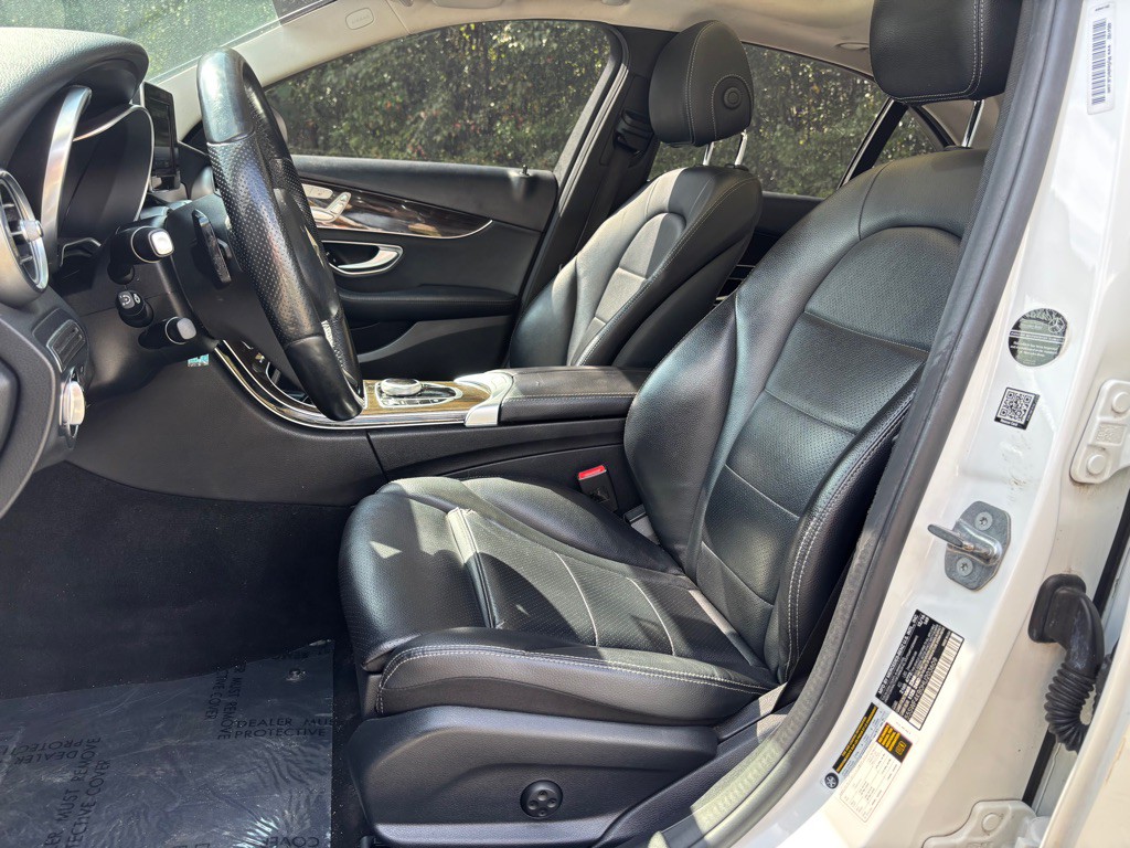 2017 Mercedes-Benz C-Class Image 17