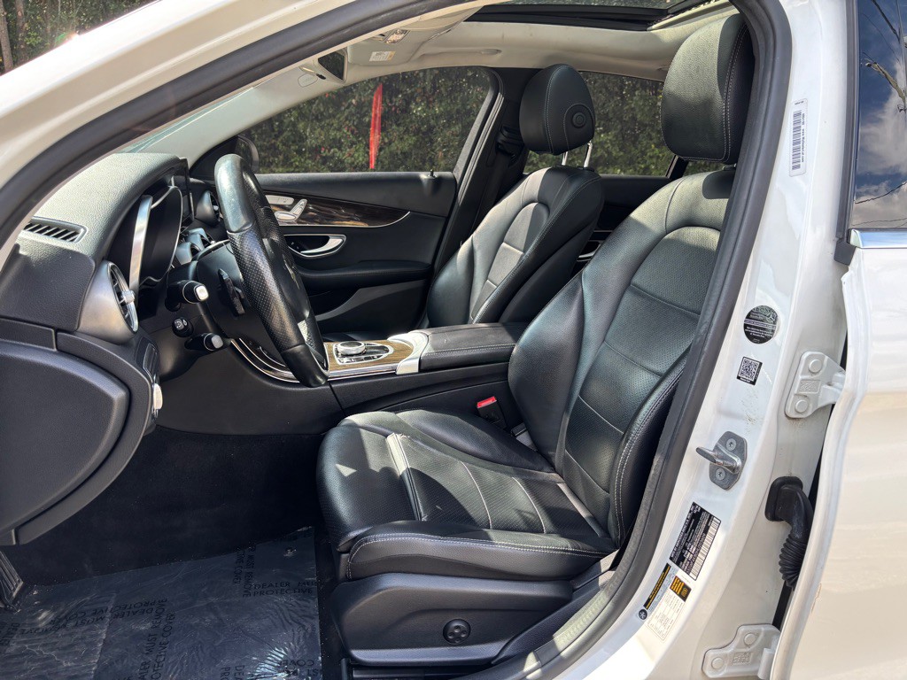 2017 Mercedes-Benz C-Class Image 19