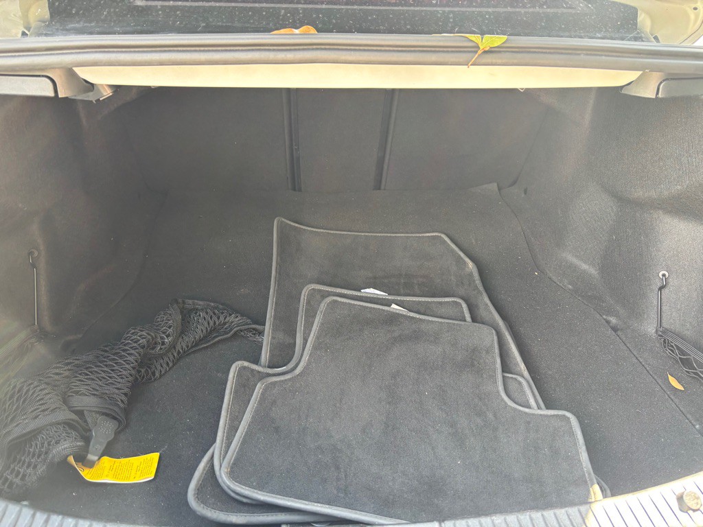 2017 Mercedes-Benz C-Class Image 41