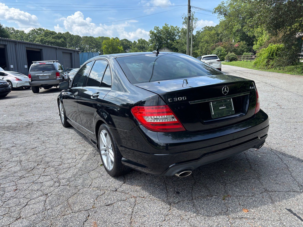 2013 Mercedes-Benz C-Class Image 15