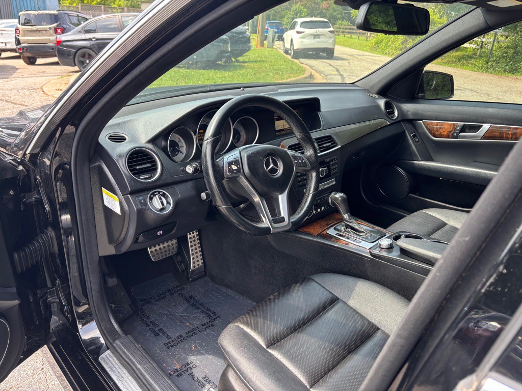 2013 Mercedes-Benz C-Class Image 17