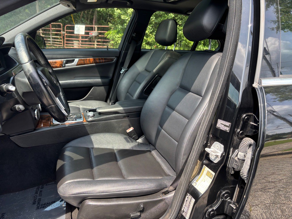 2013 Mercedes-Benz C-Class Image 19