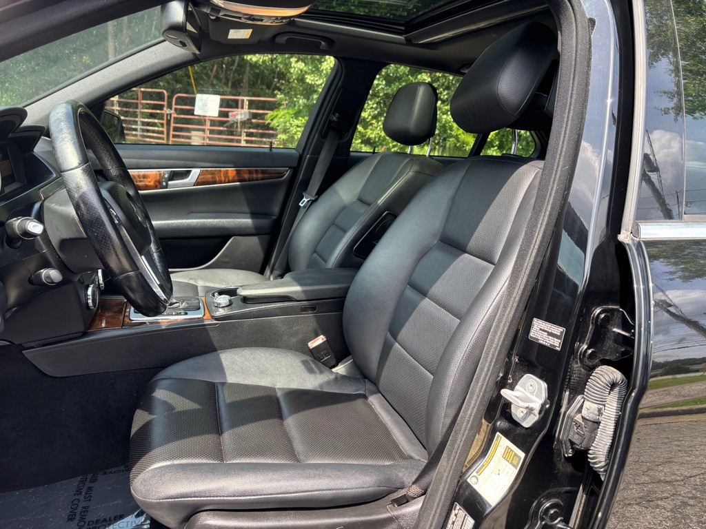2013 Mercedes-Benz C-Class Image 20