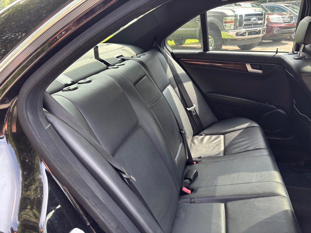 2013 Mercedes-Benz C-Class Image 31