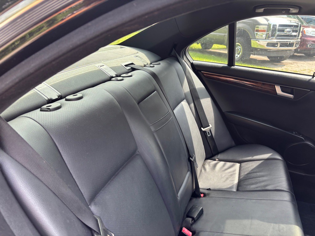 2013 Mercedes-Benz C-Class Image 32