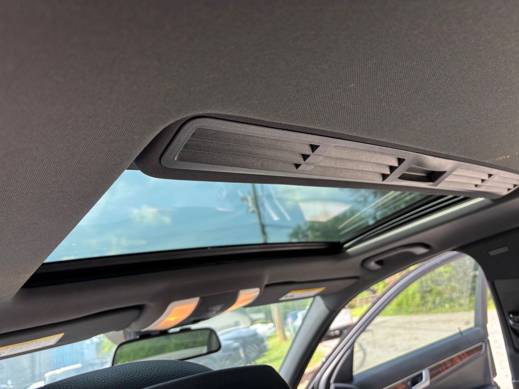 2013 Mercedes-Benz C-Class Image 37