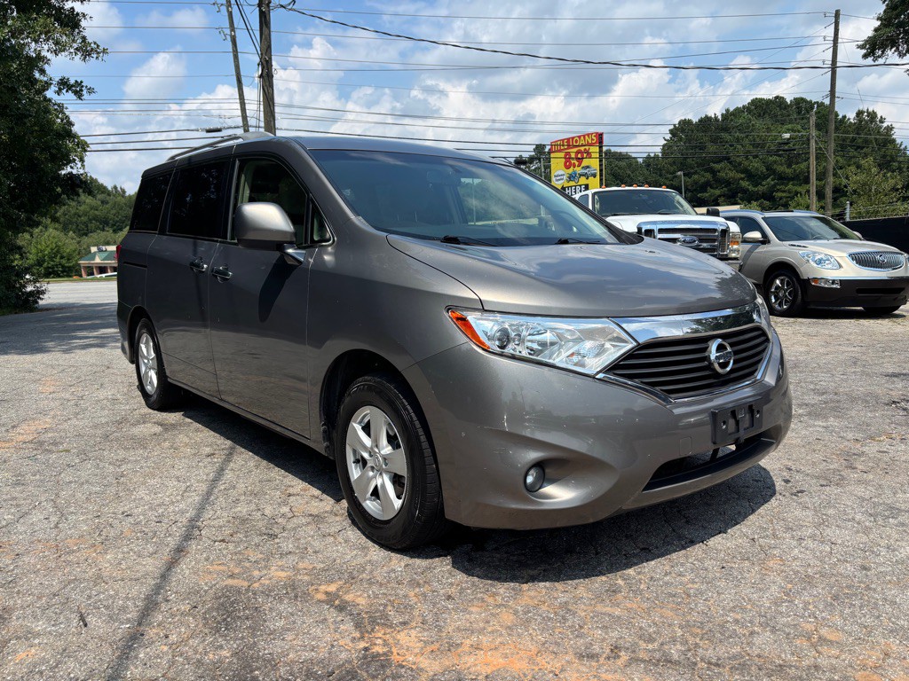 2017 Nissan Quest Image 8