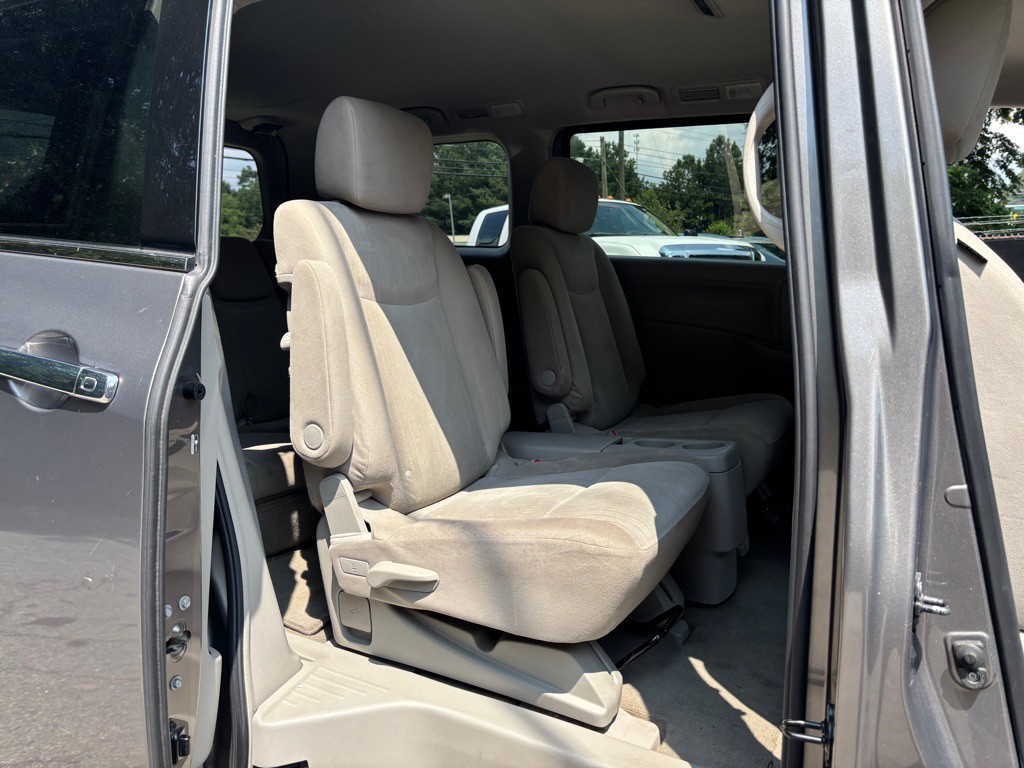 2017 Nissan Quest Image 28