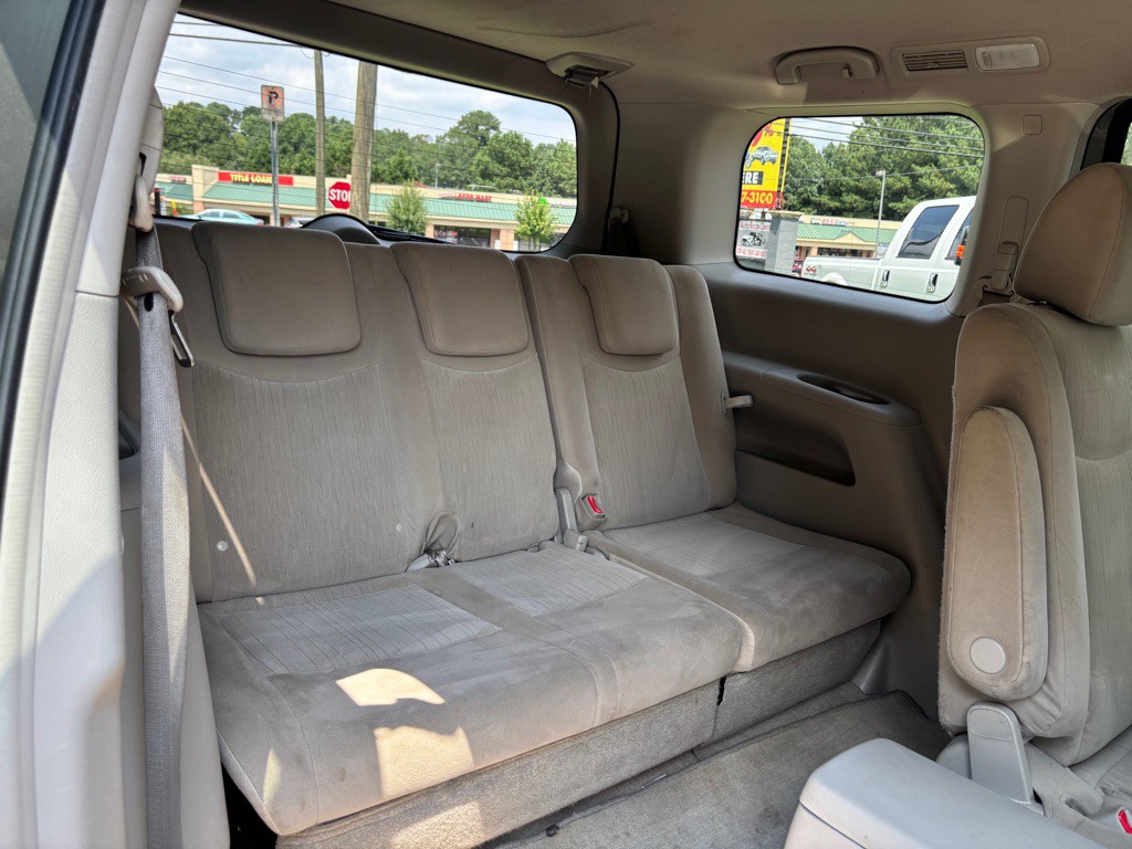 2017 Nissan Quest Image 35