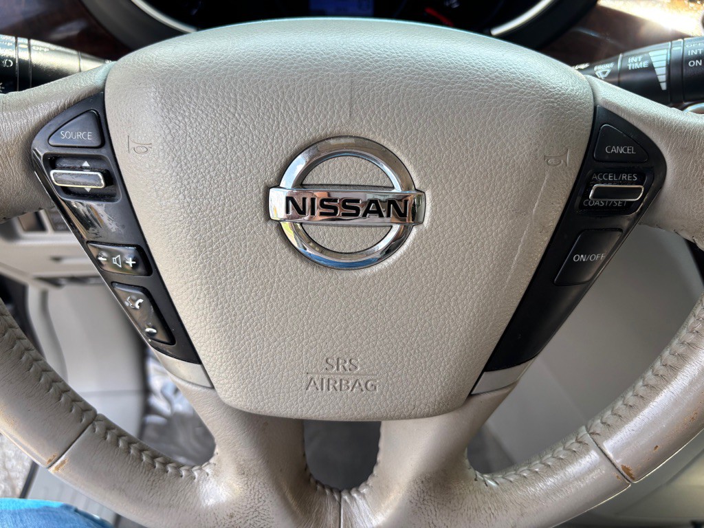 2017 Nissan Quest Image 45