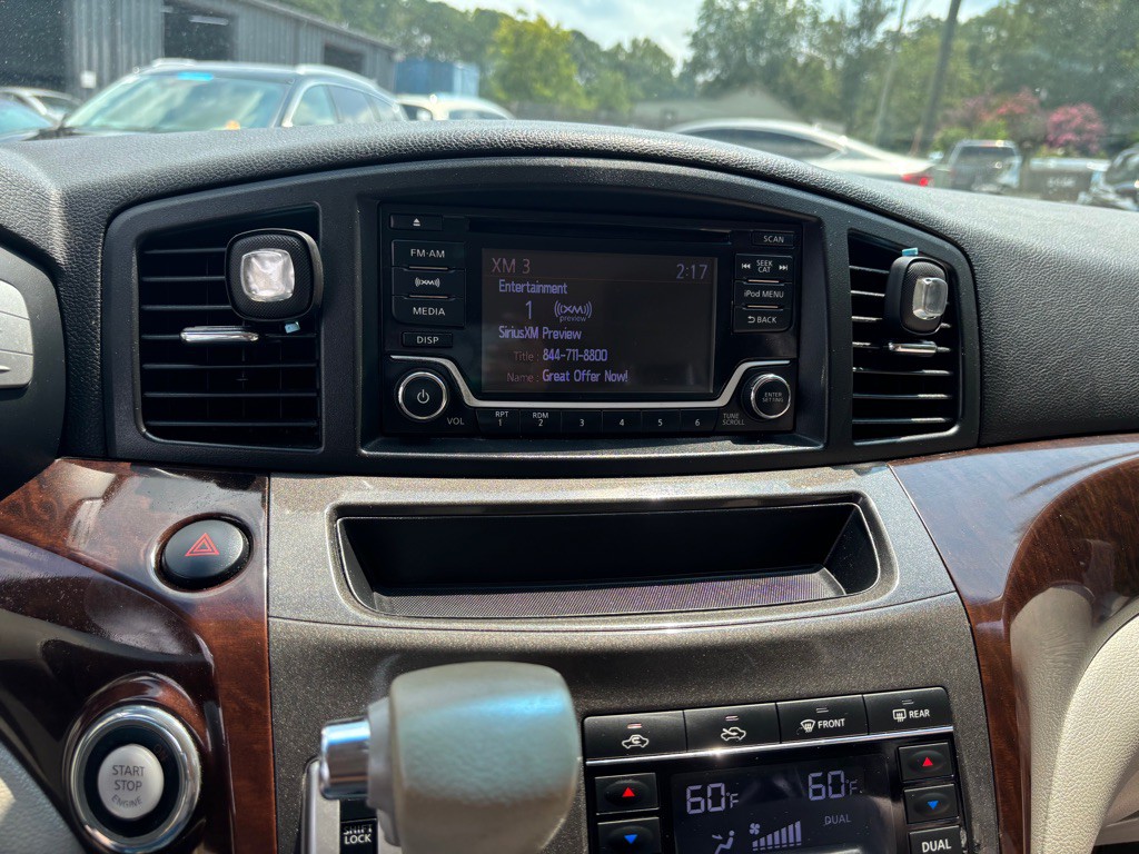2017 Nissan Quest Image 48