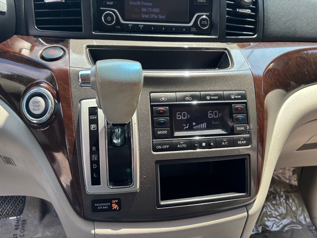 2017 Nissan Quest Image 49