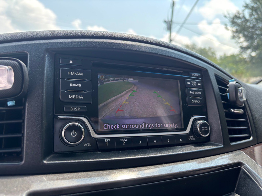2017 Nissan Quest Image 53