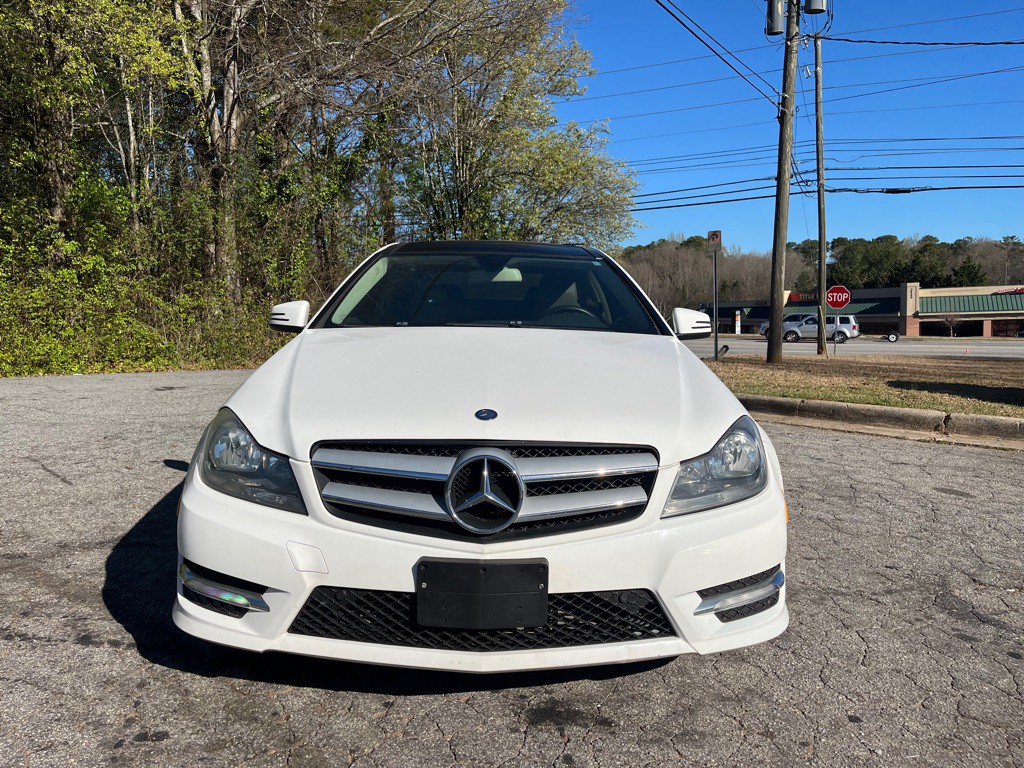 2013 Mercedes-Benz C-Class Image 2
