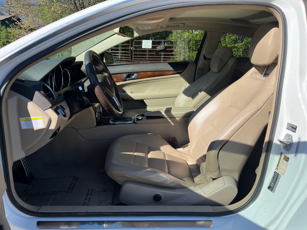 2013 Mercedes-Benz C-Class Image 19