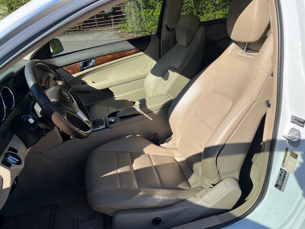 2013 Mercedes-Benz C-Class Image 21