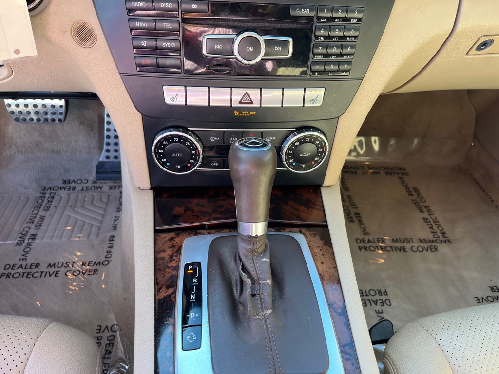 2013 Mercedes-Benz C-Class Image 31