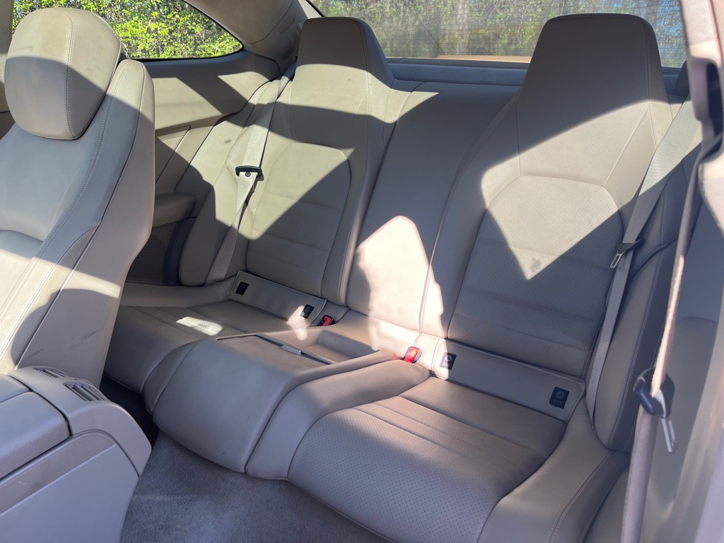 2013 Mercedes-Benz C-Class Image 36