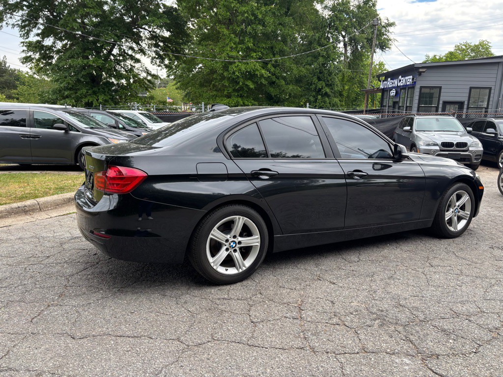 2014 BMW 3 Series Image 8