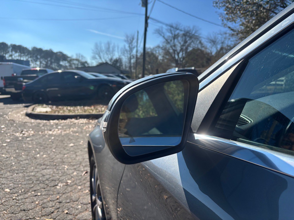 2020 Mercedes-Benz C-Class Image 18