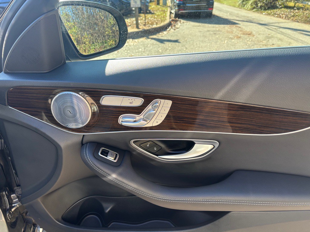 2020 Mercedes-Benz C-Class Image 33