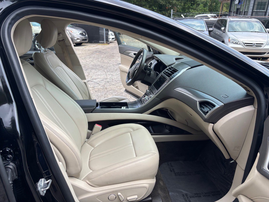 2017 Lincoln MKZ Image 21