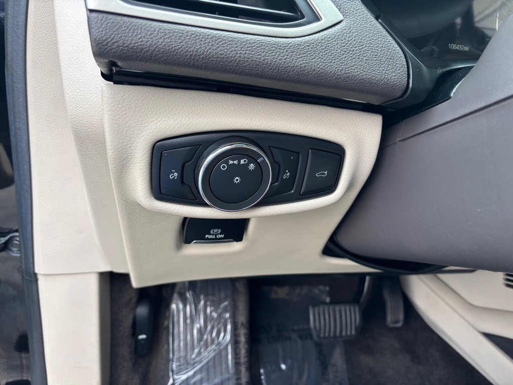 2017 Lincoln MKZ Image 37