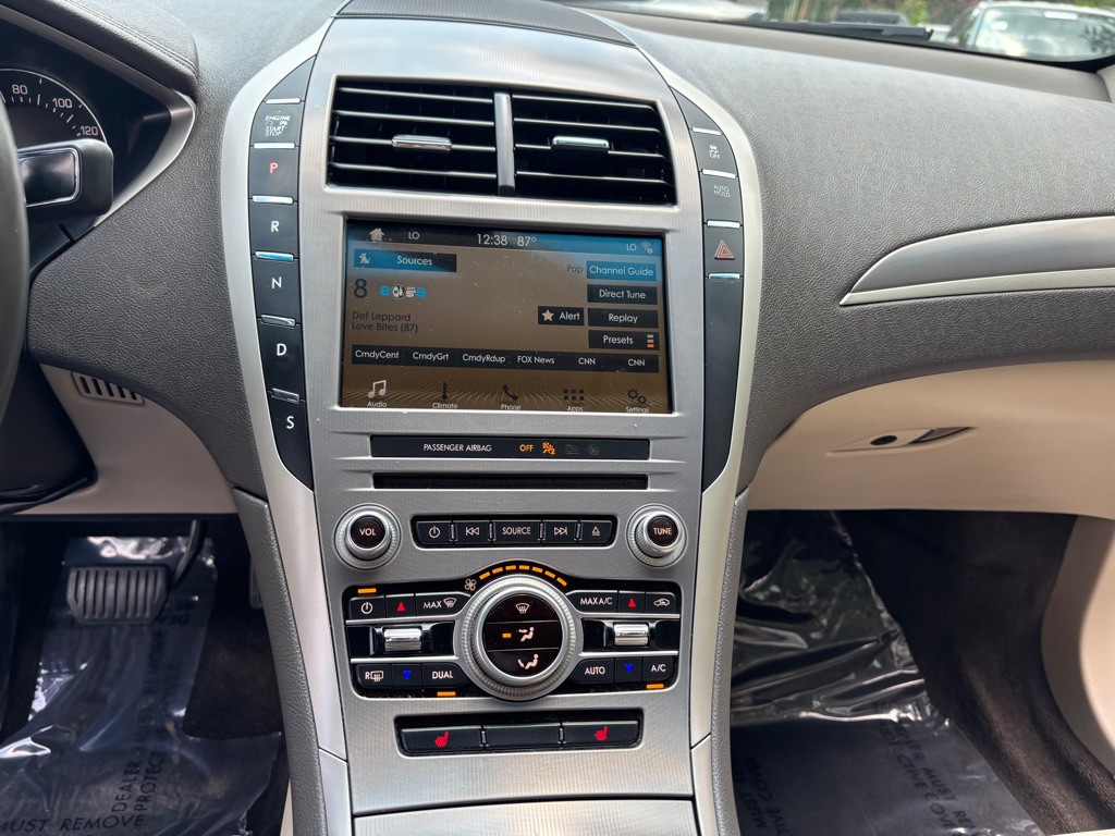 2017 Lincoln MKZ Image 42