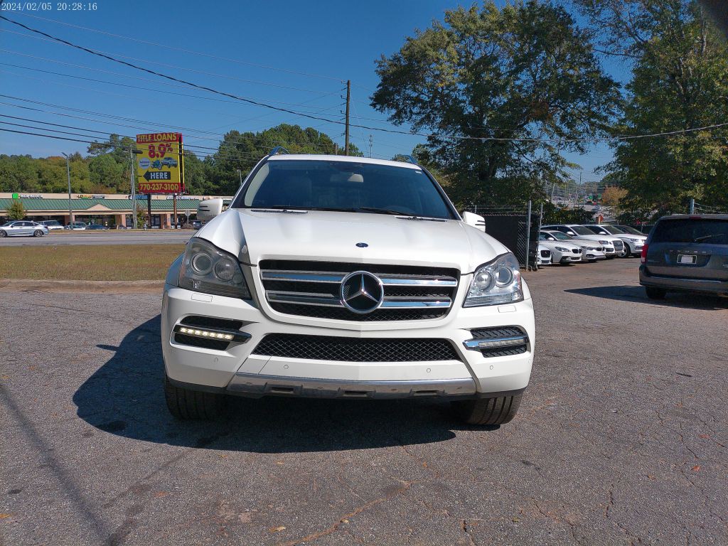 2011 Mercedes-Benz GL-Class Image 2