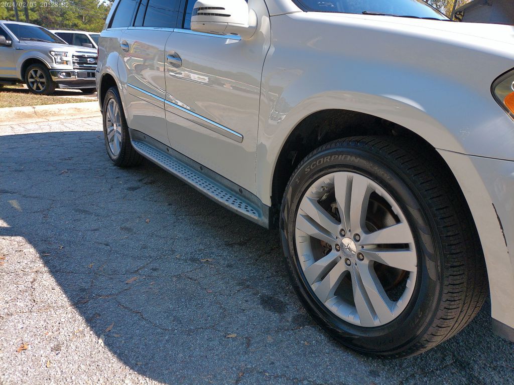 2011 Mercedes-Benz GL-Class Image 5