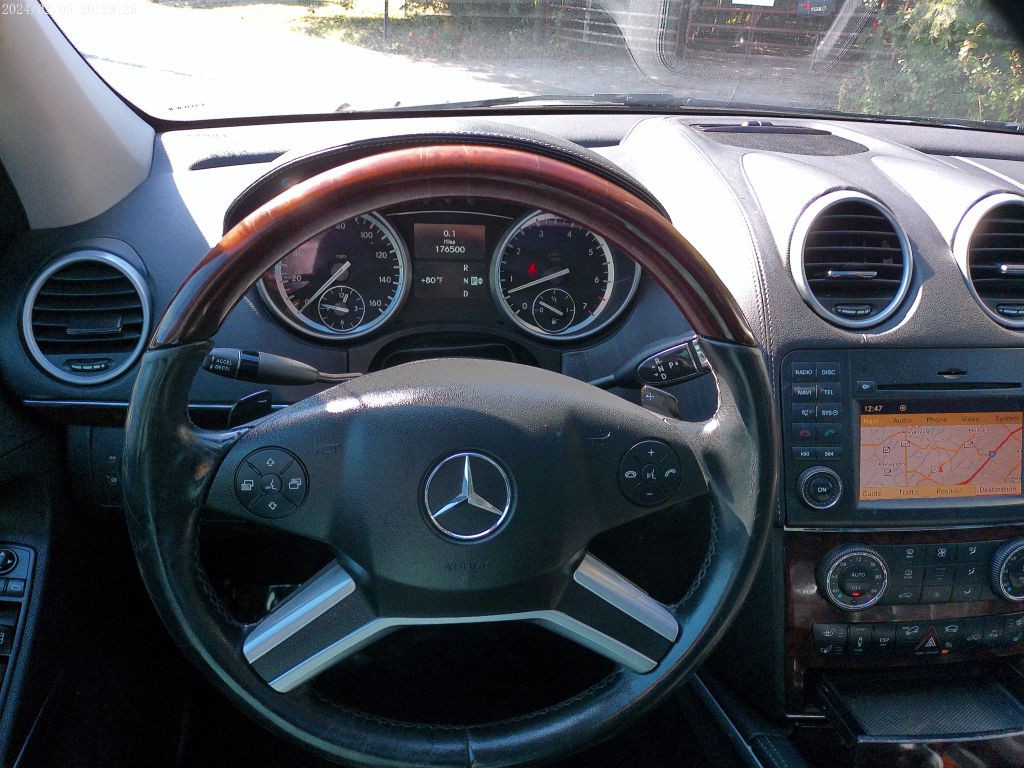 2011 Mercedes-Benz GL-Class Image 13