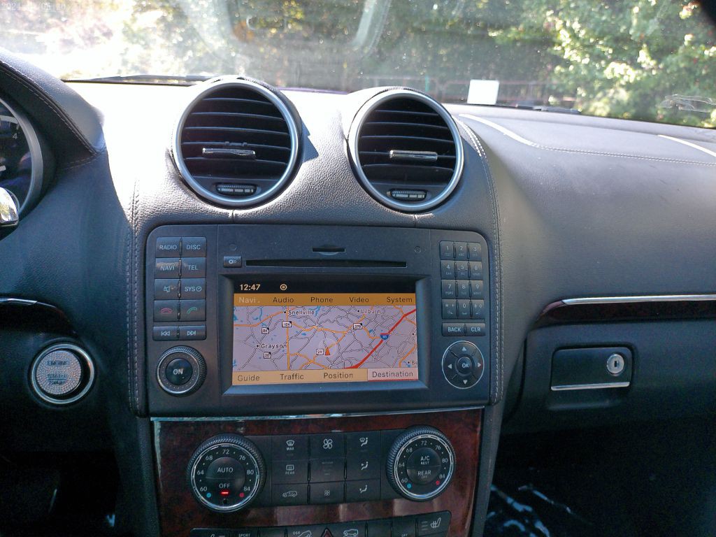2011 Mercedes-Benz GL-Class Image 15