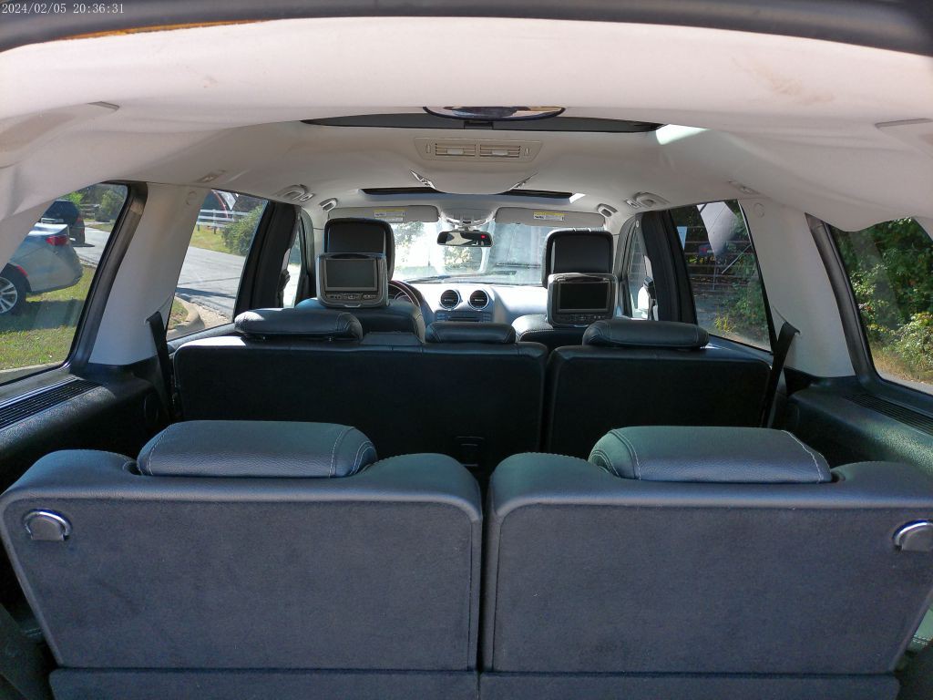 2011 Mercedes-Benz GL-Class Image 56