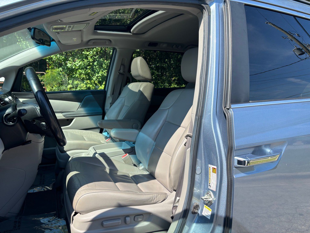 2012 Honda Odyssey Image 17