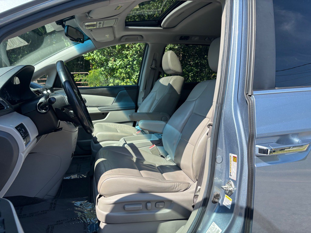 2012 Honda Odyssey Image 19