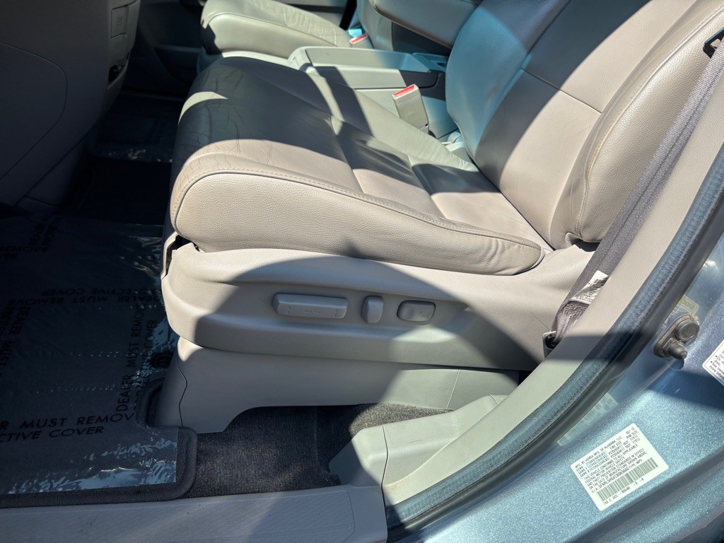 2012 Honda Odyssey Image 20