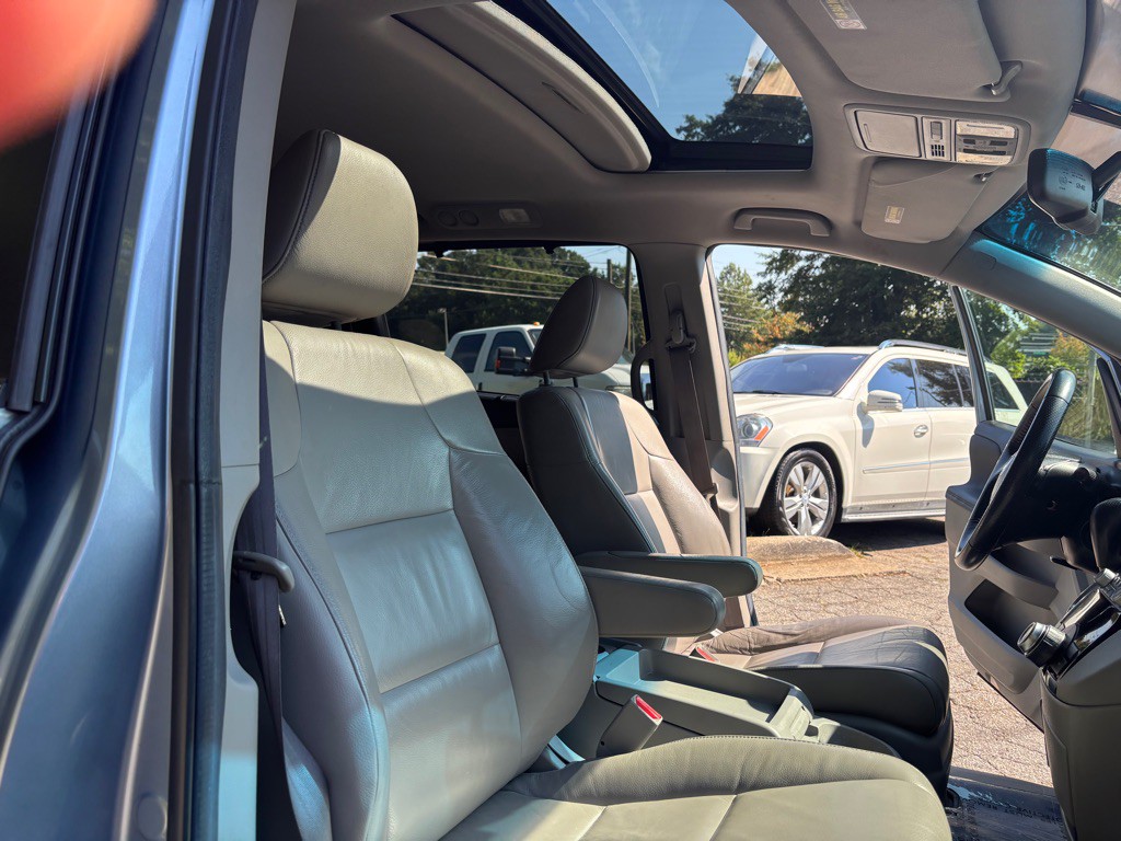 2012 Honda Odyssey Image 25